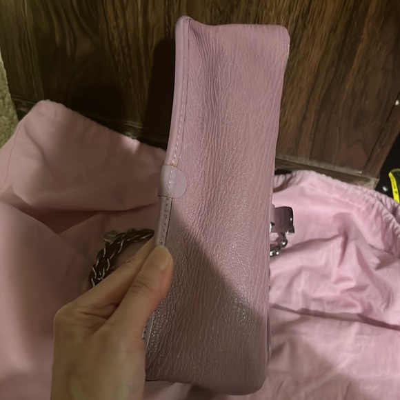 $750 Luella Heart Charm Mauve Limited Edition Handbag ( Used Once)9.5”x6”x3” - Picture 4 of 8